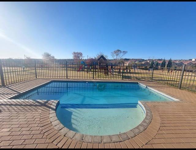 2 BEDROOM APARTMENT FOR SALE IN SUMMERFIELDS ESTATE